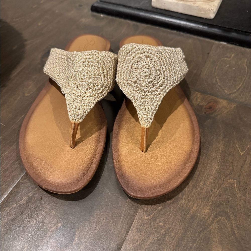 Skechers (Relaxed Step) “Beach Angel” women’s sandals/flip flops. Size 10M.